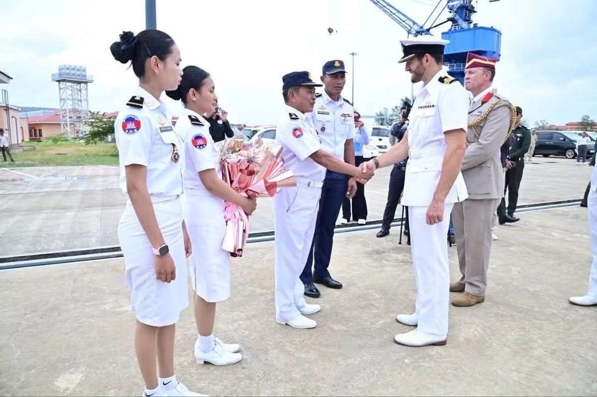 英国海军HMS Tamar号舰艇于8月20日抵达云壤海军基地