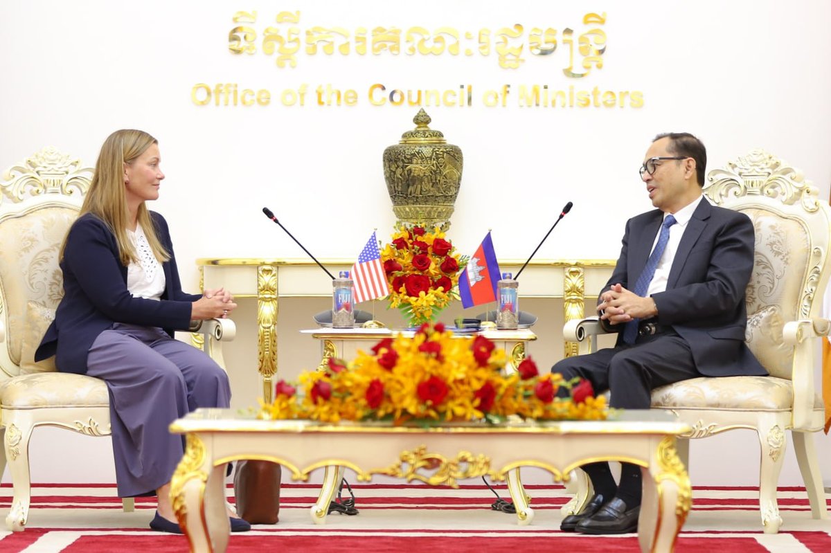 副总理旺西维速会见美国驻柬使馆代办