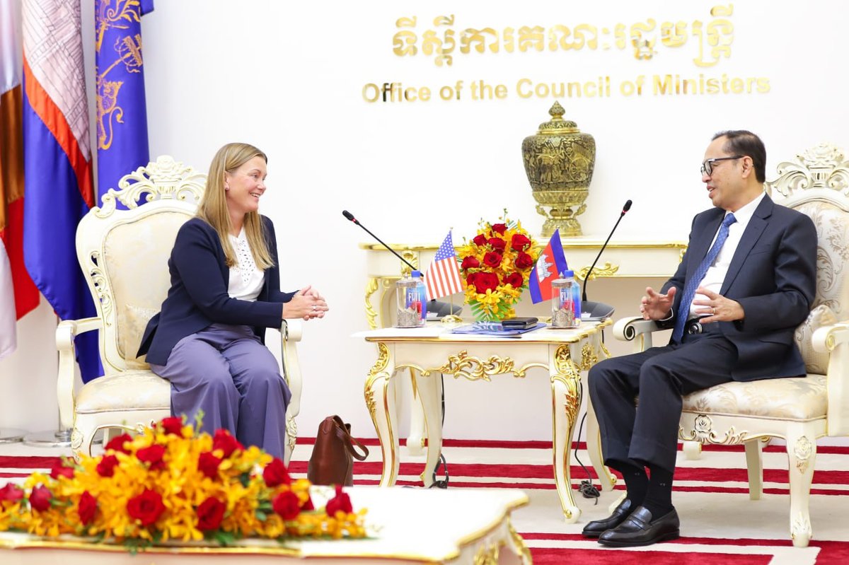 副总理旺西维速会见美国驻柬使馆代办
