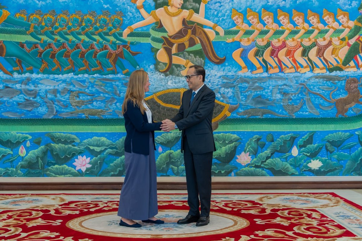 副总理旺西维速会见美国驻柬使馆代办