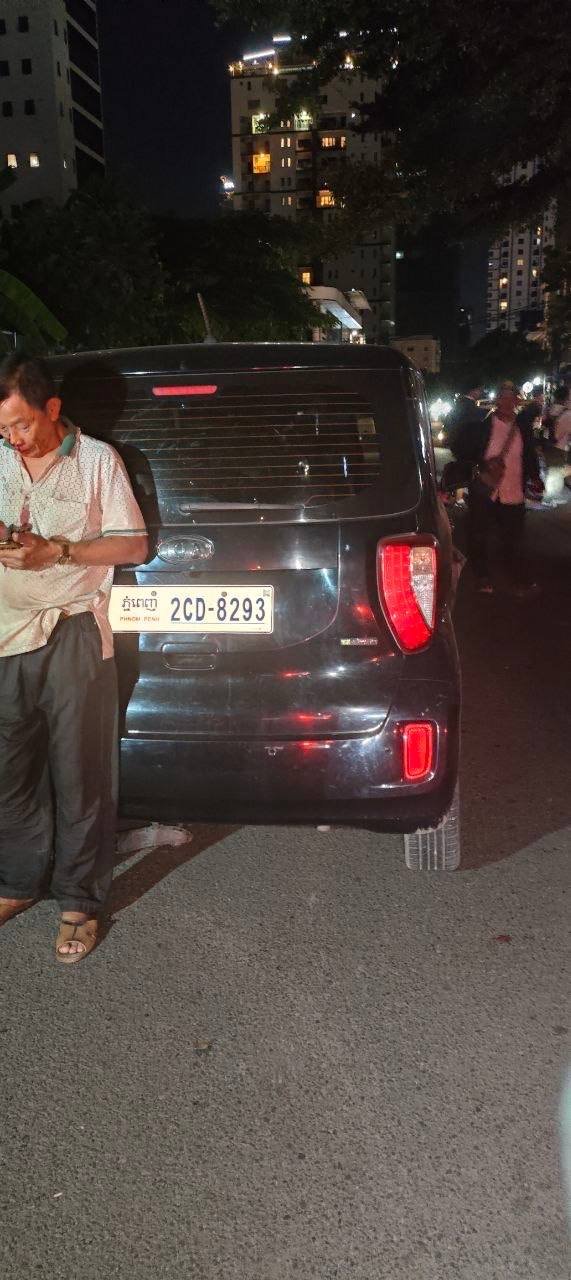 隆边区连环车祸致多人受伤 肇事者为老年男子