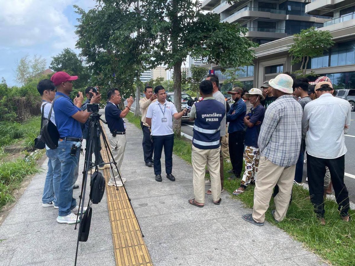西港奥特雷斯唐人街附近,约30名建筑工人因被拖欠三个月工资,