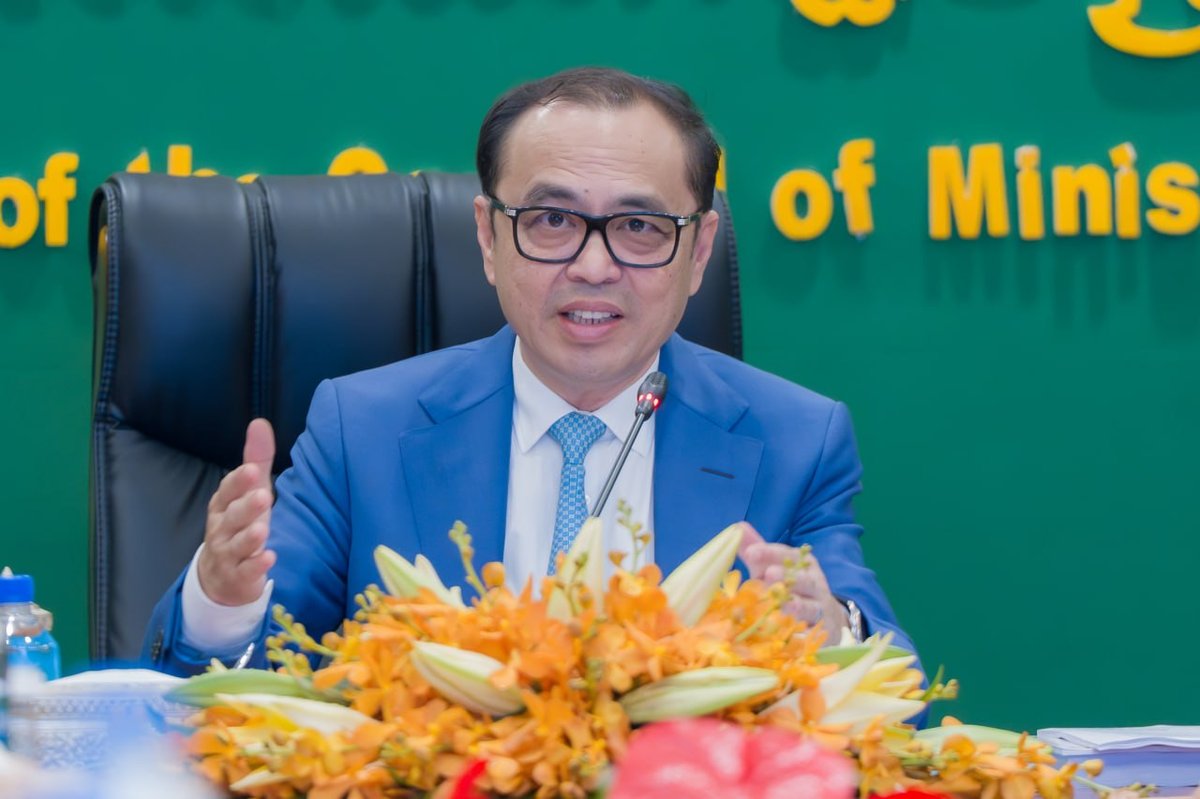 副总理翁赛维苏指导法律改革委员会工作