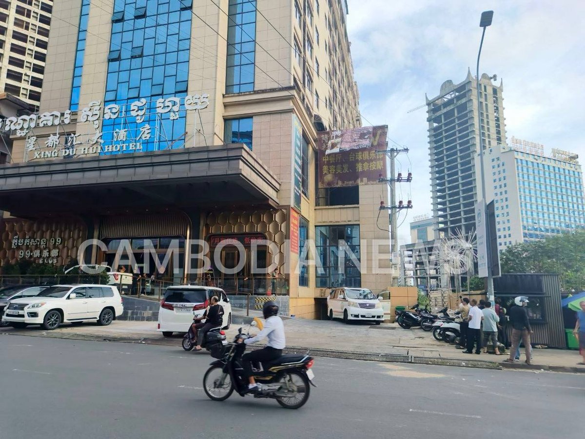 西港发生一起外籍人士坠楼事件