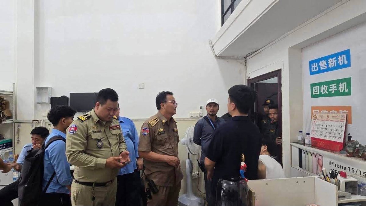 金边棉芷区警方查获近2万张SIM卡 捣毁网诈窝点