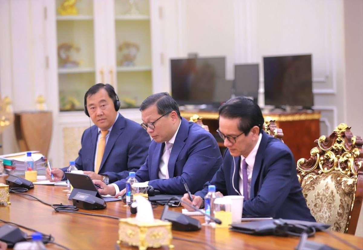 洪森主席与阿塞拜疆议长举行视频会议 探讨合作