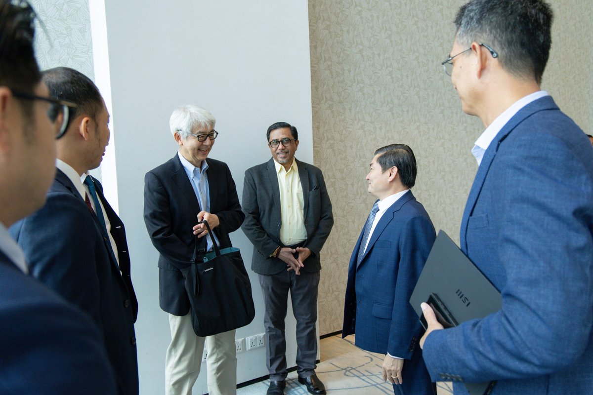 劳工部部长兴索会见马来西亚学者 探讨区域劳动力市场发展