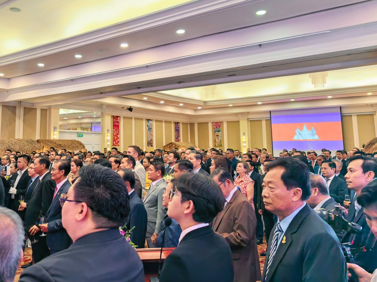 劳工部部长出席新加坡国庆招待会 强化双边合作