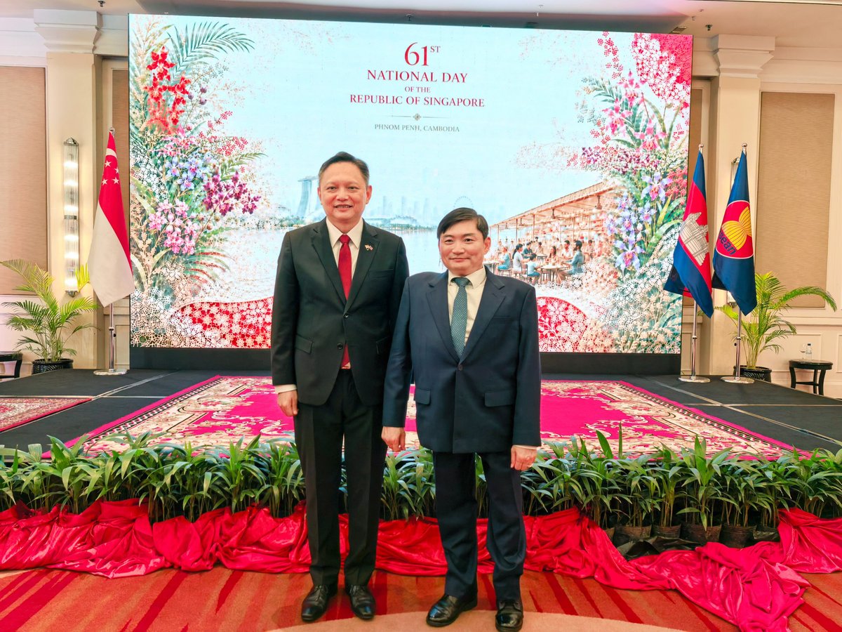 劳工部部长出席新加坡国庆招待会 强化双边合作