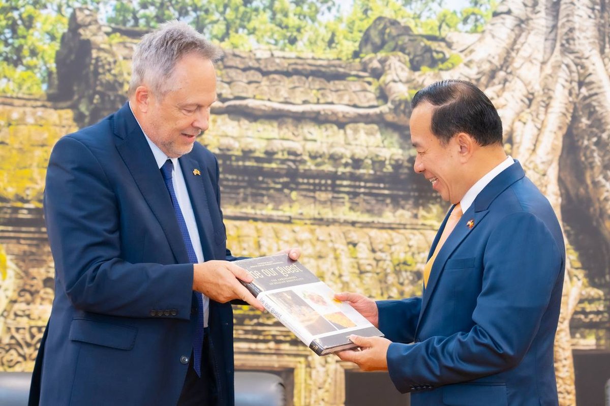 旅游部与比利时大使探讨旅游合作 筹备第20届法语国家峰会