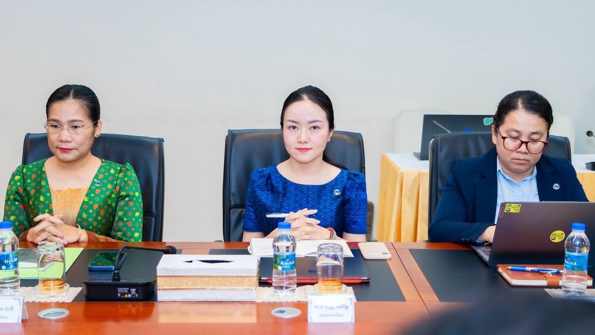 旅游部部长与青年经济联合会主席会晤,旨在加强技能培训合作,推