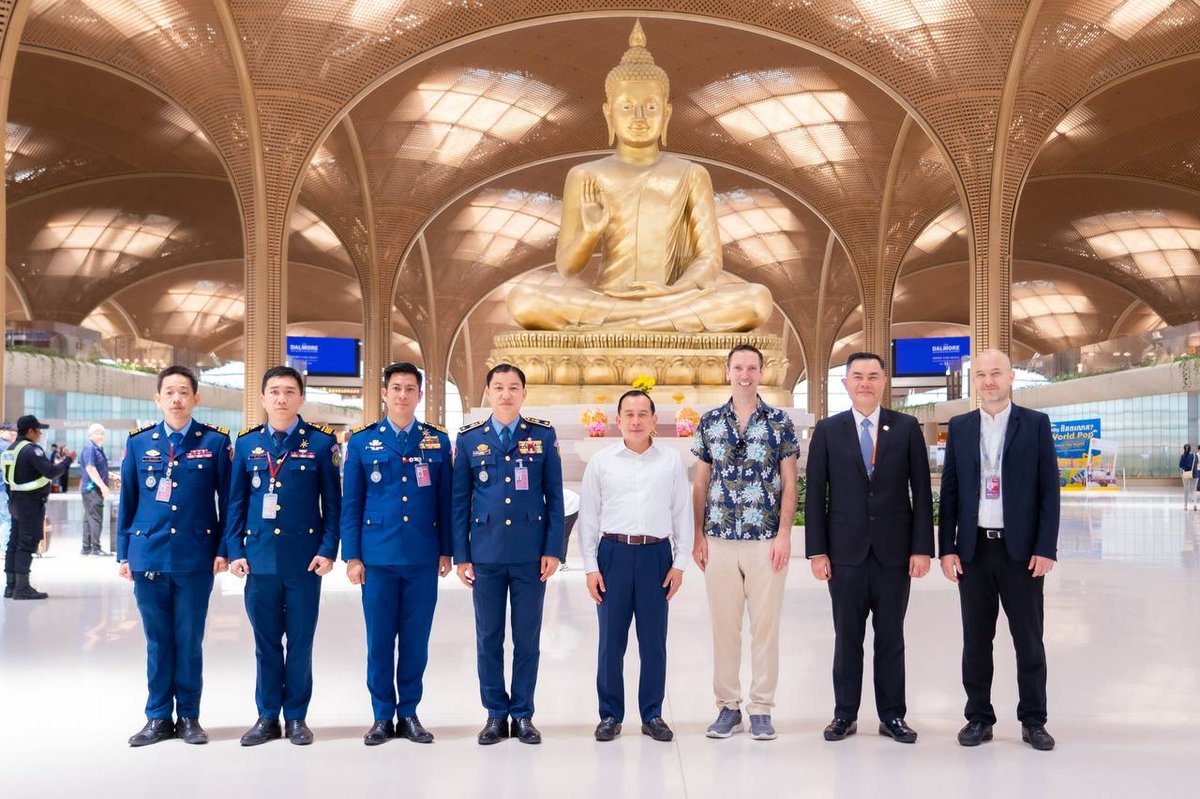 旅游部长视察德崇国际机场 强调提升国际接待服务