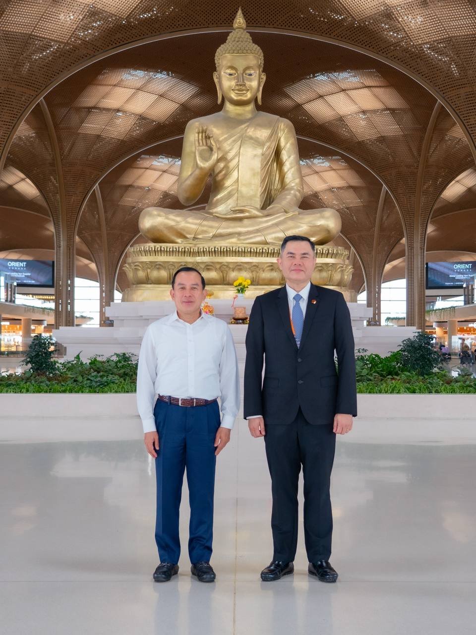 旅游部长视察德崇国际机场 强调提升国际接待服务