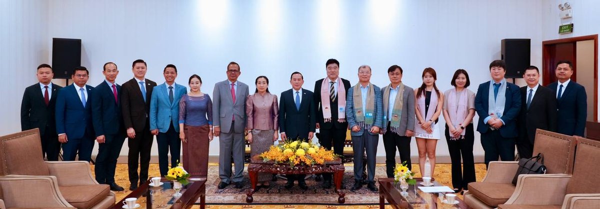 柬埔寨旅游部长与韩国商会代表讨论了“访问柬埔寨绿色季节”战略