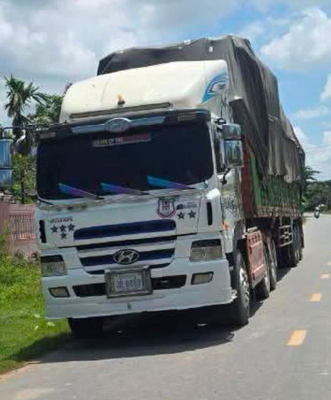 柴桢省警察被指索贿9000美元 私自放行货车