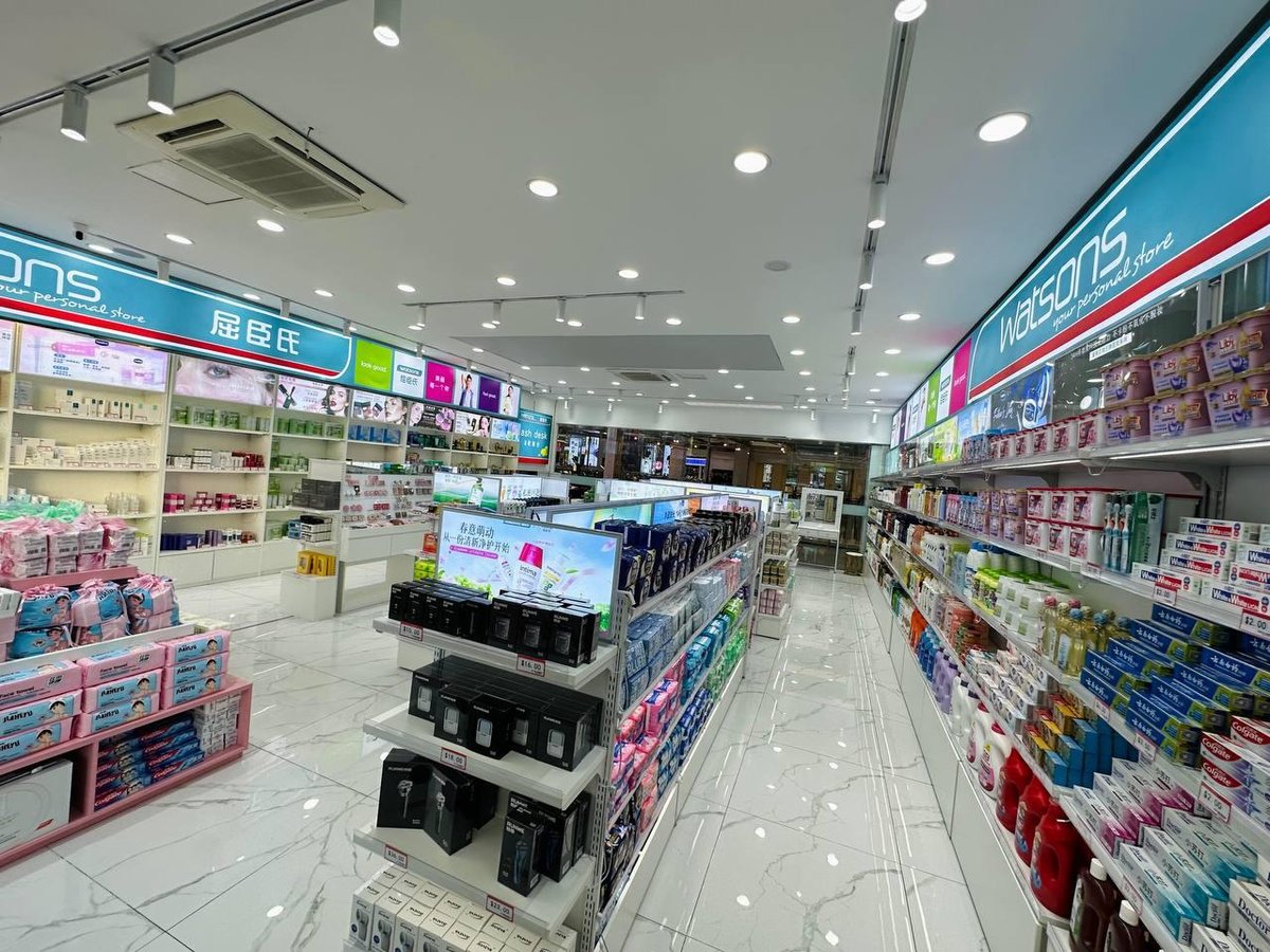 西港万达屈臣氏新店开业 全西港满$38配送