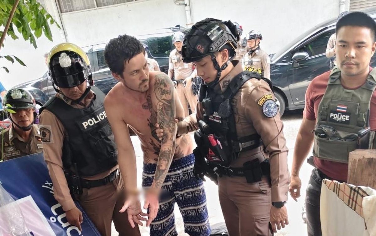 美国男子在曼谷便利店行窃袭警 被捕时尿检呈阳性