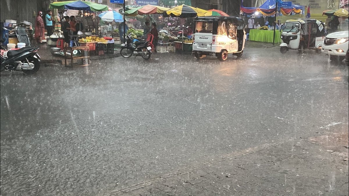 柬埔寨全国发布雷雨大风预警 持续至8月5日