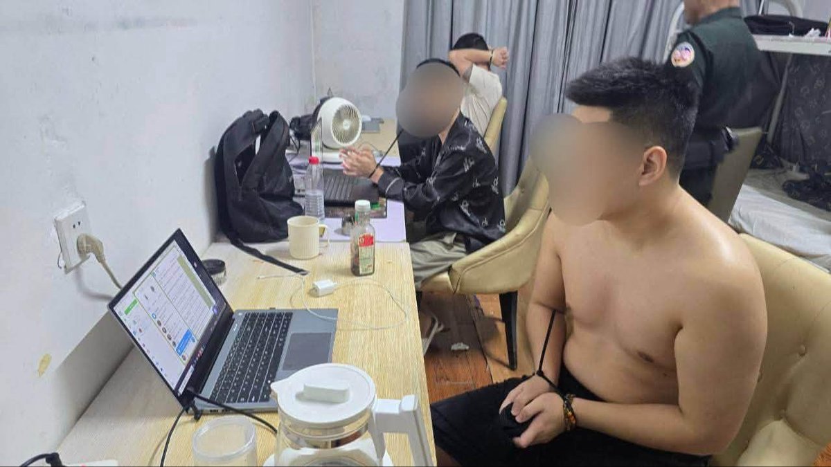 西港警方捣毁群亿大酒店电诈窝点 逮捕35名外籍嫌疑人