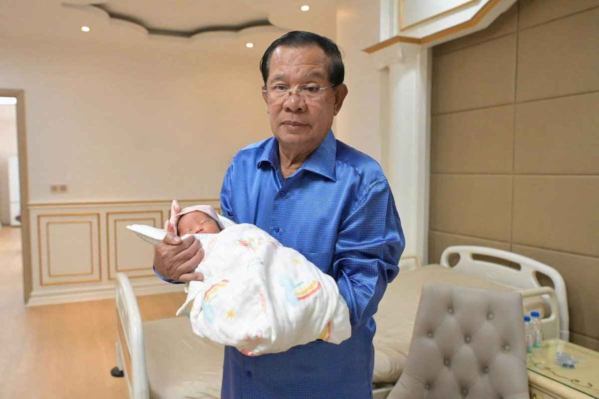 洪森分享家庭生活感悟 强调长辈关爱对亲子关系影响