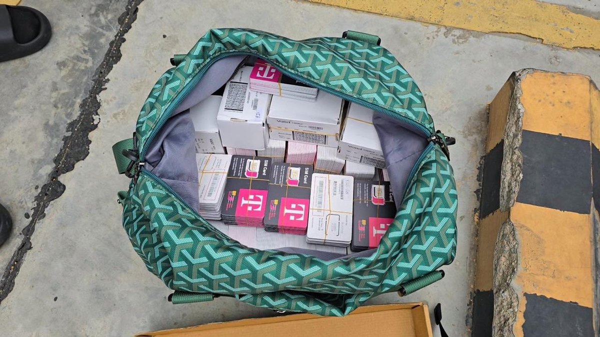 金边桑园区政府官员在近期行动中成功查获一处网络诈骗窝点，逮捕