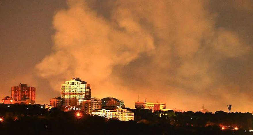 俄罗斯对乌克兰首都发动大规模空袭,导致多处建筑及儿童医院受损
