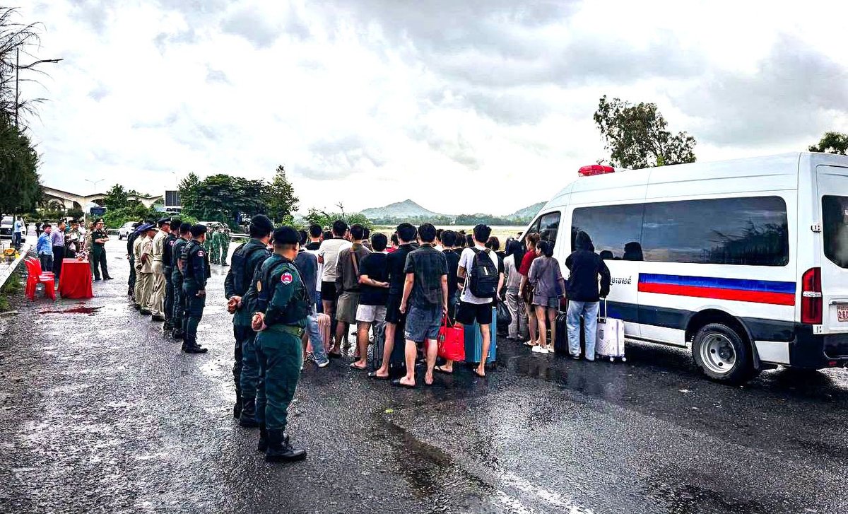 柬埔寨当局近期遣返了47名涉及网络诈骗及其他违法行为的越南籍