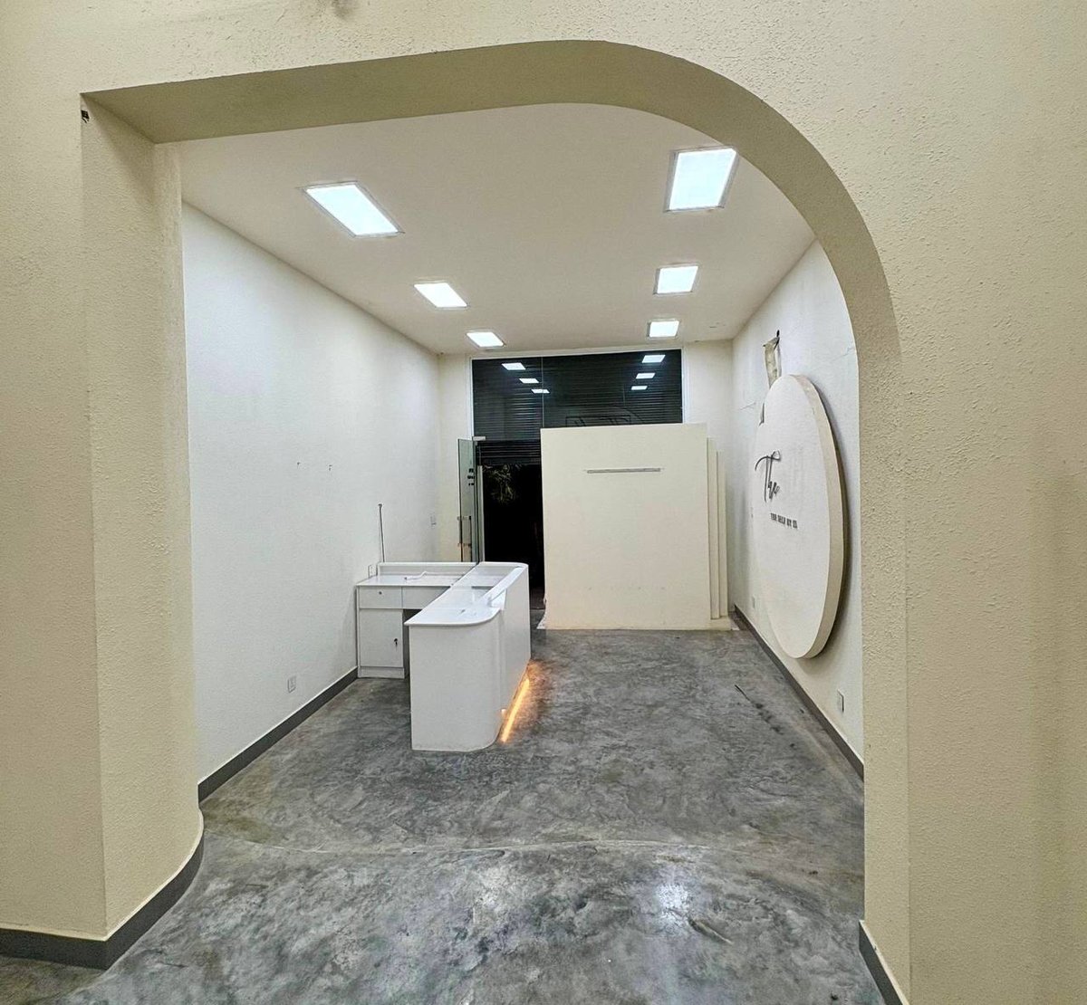 BKK排屋出租 5房4卫月租$1500 适合商住两用