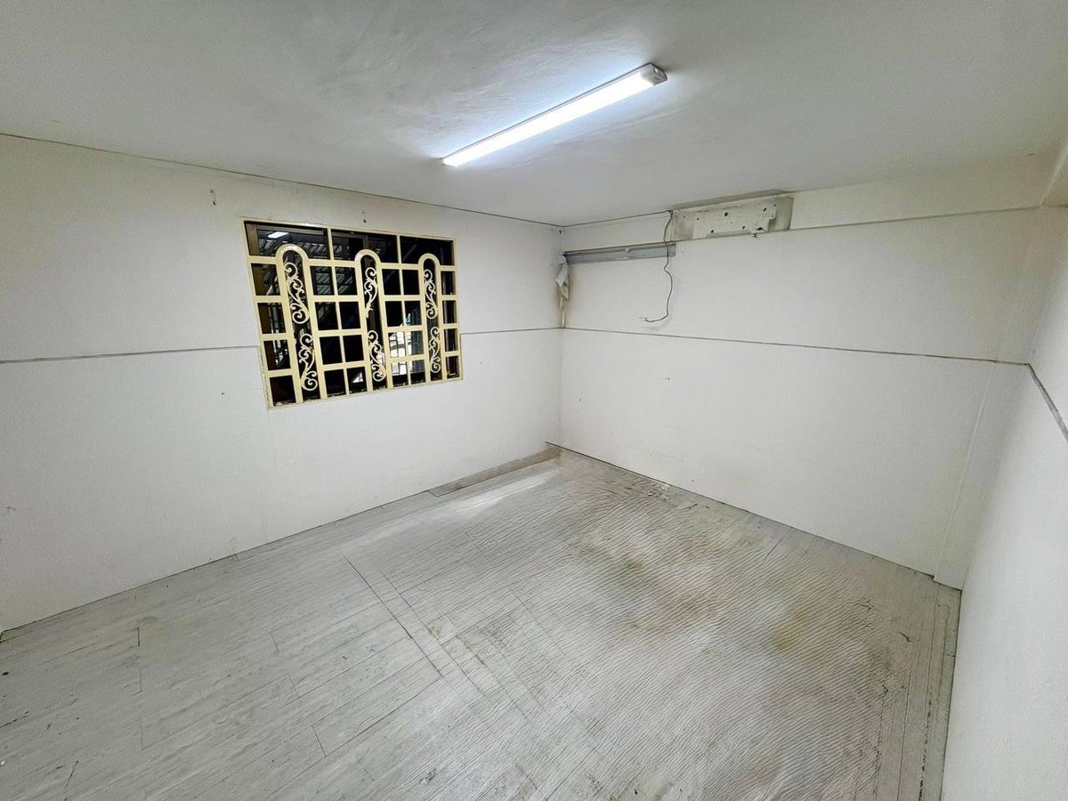 BKK排屋出租 5房4卫月租$1500 适合商住两用