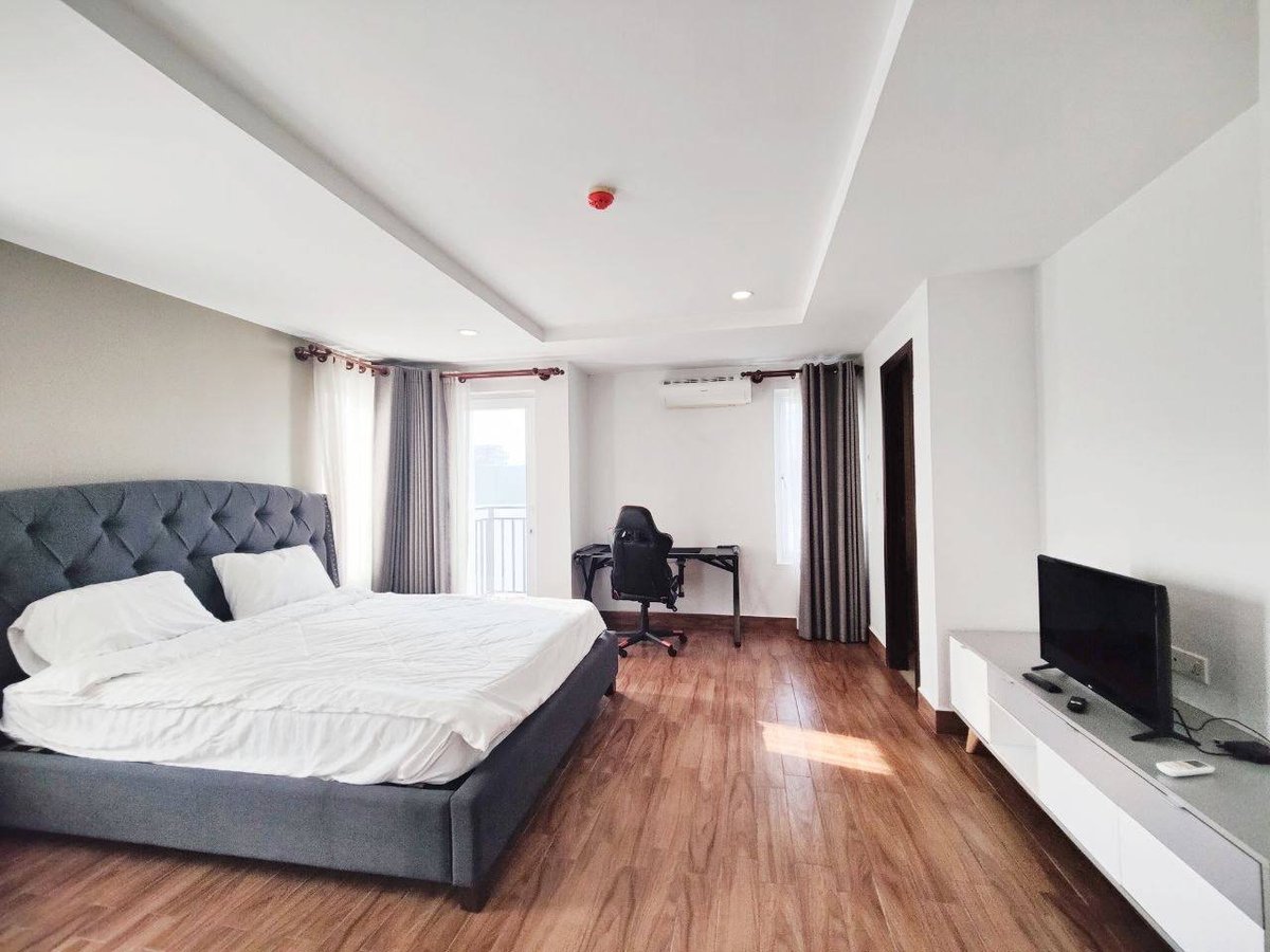 BKK3复式顶层公寓招租 3房4卫含清洁月租$1900