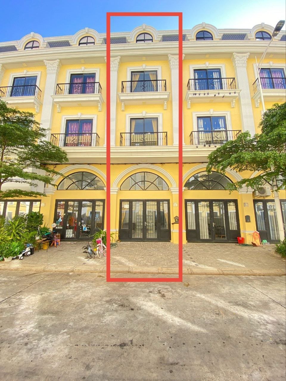 水净华桥附近OCIC小区排屋出租 月租$600家具齐全