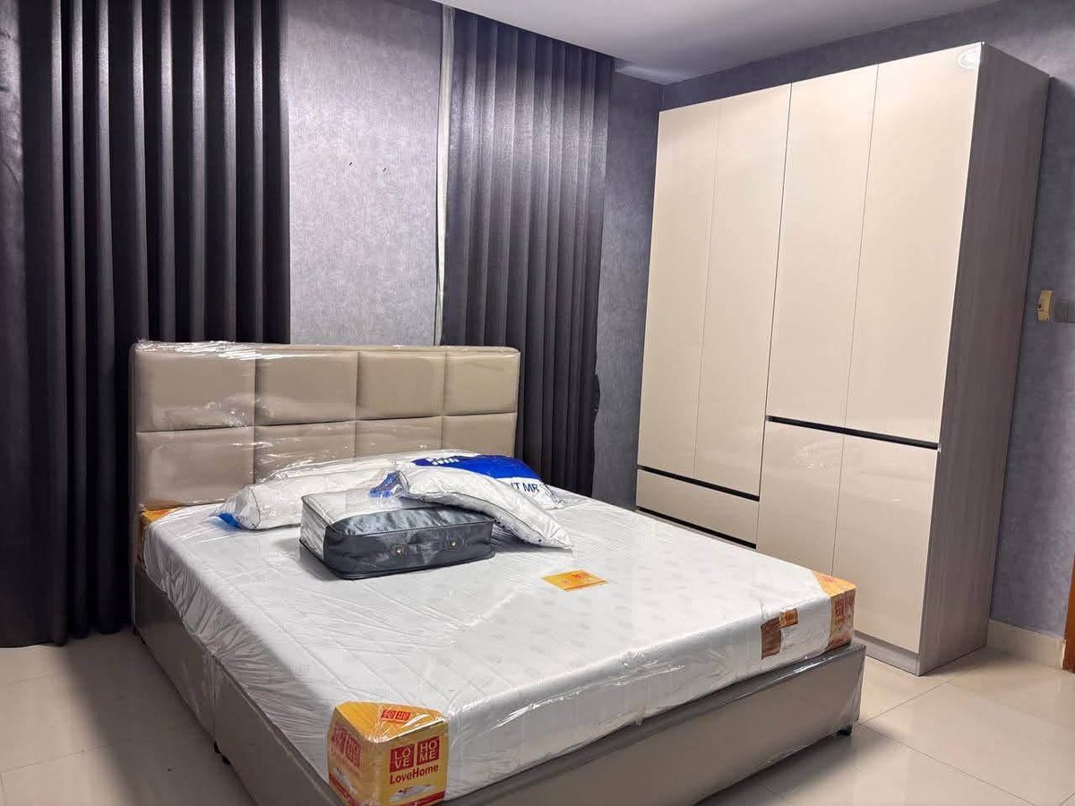 一号路炳发集团小区双拼别墅招租 月租$1100