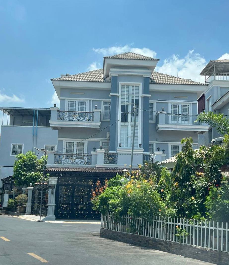 50米大道Sok San小区双拼别墅出租 月租$1500