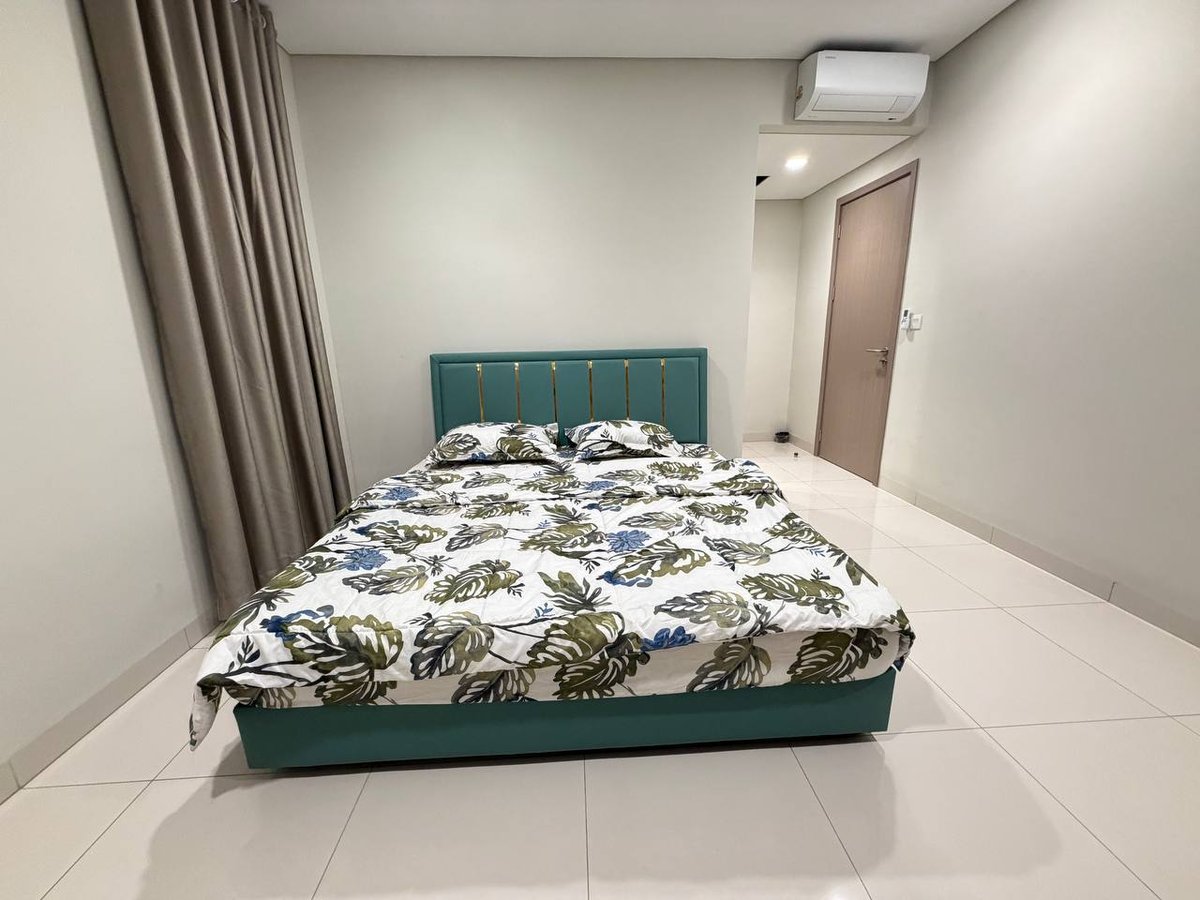 金边新机场附近独栋别墅出租 4+1房家具齐全