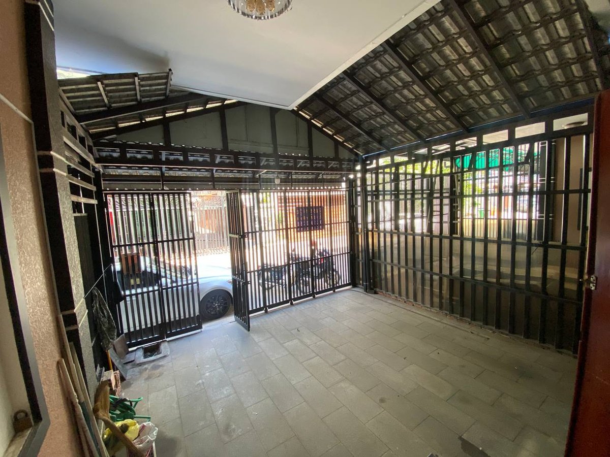 位于天艺国际酒店附近,4房5卫,家具齐全,租金$700可谈,