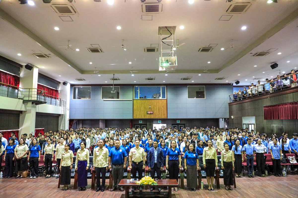 皇家金边大学联合柬埔寨反腐败单位,为即将参加8月10日高中毕
