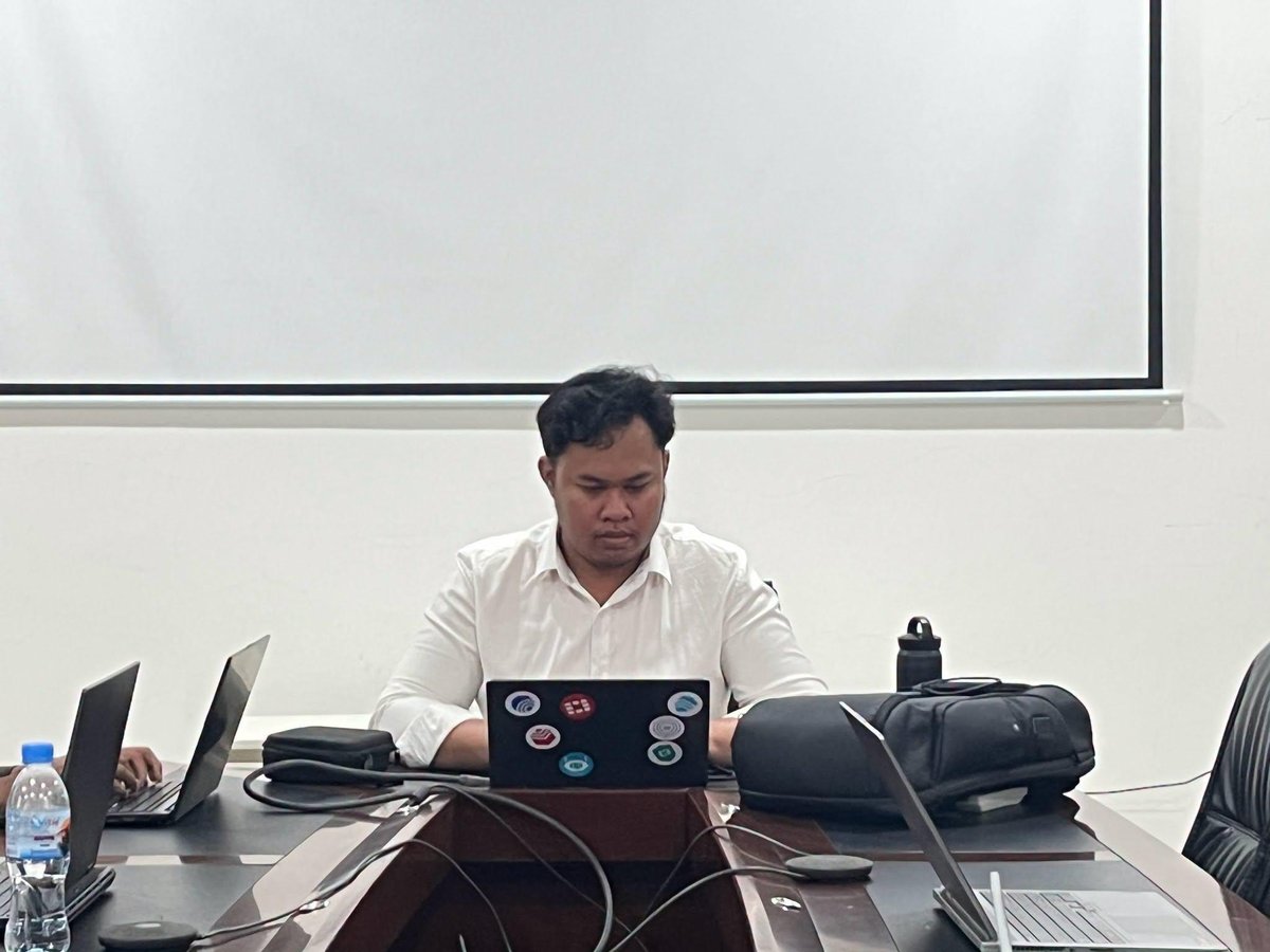 皇家金边大学举办学长辅导班 79名学生参与