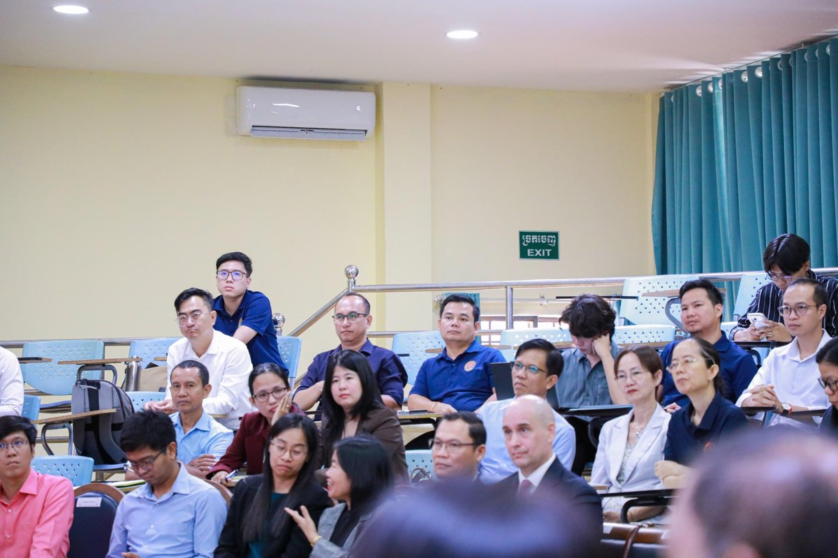皇家金边大学开展教学质量模拟评估 涵盖英语及教育管理