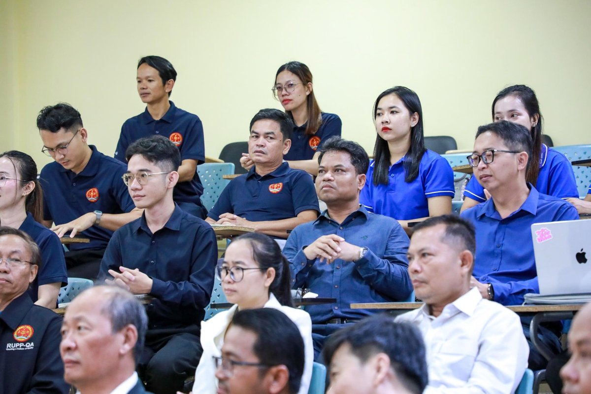 皇家金边大学开展教学质量模拟评估 涵盖英语及教育管理