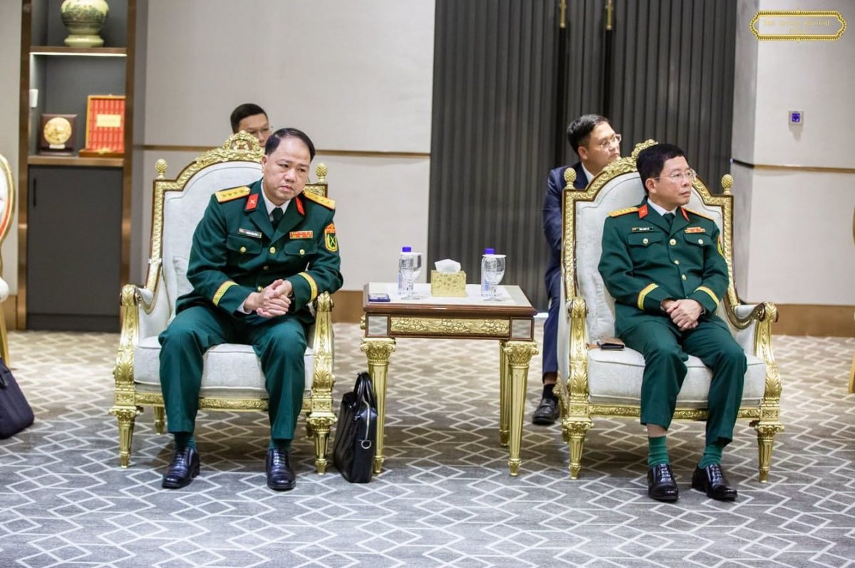 柬埔寨国防大臣狄西哈会见越南国防部副部长