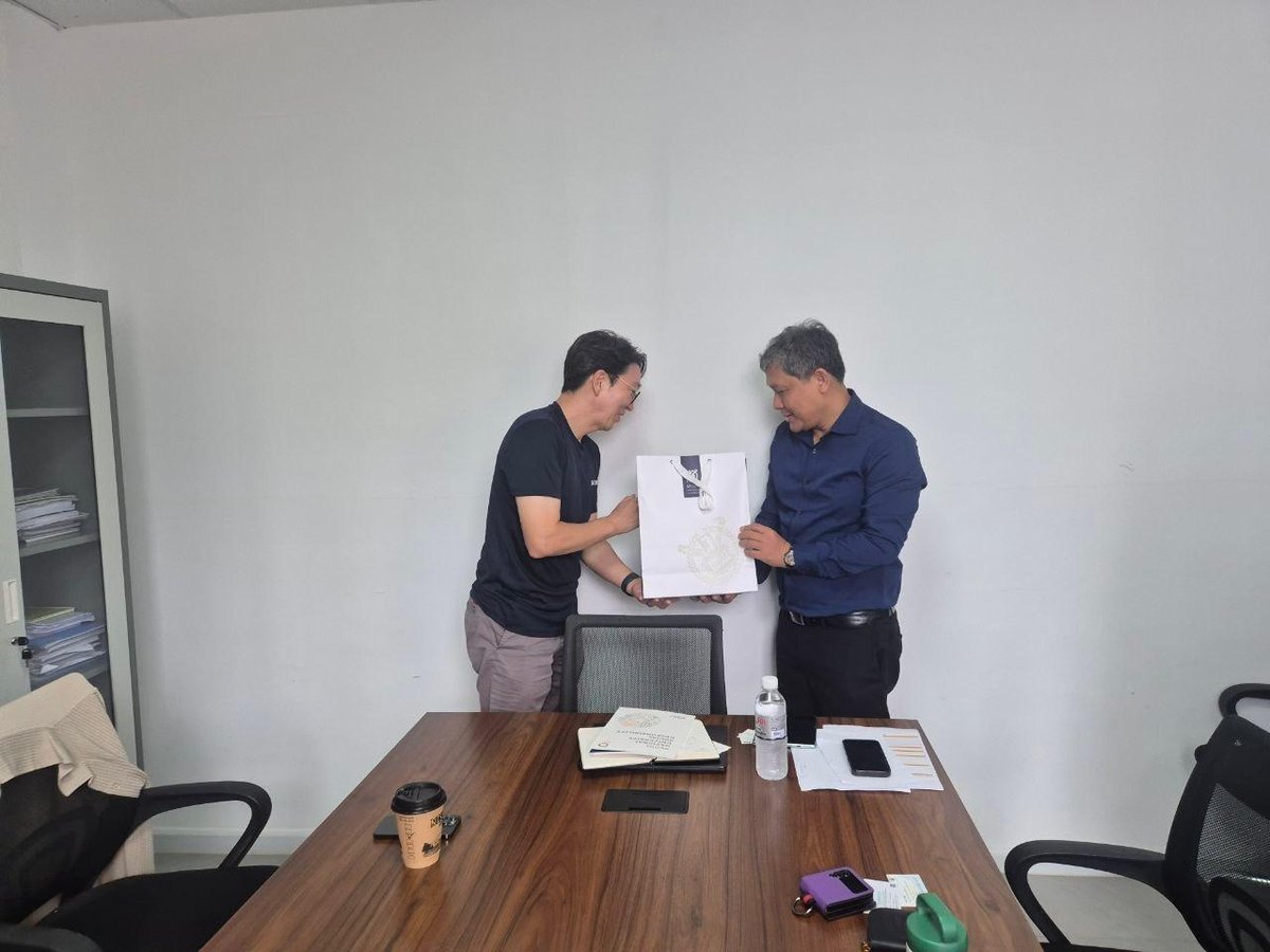 皇家金边大学与首尔大学探讨学生社会服务