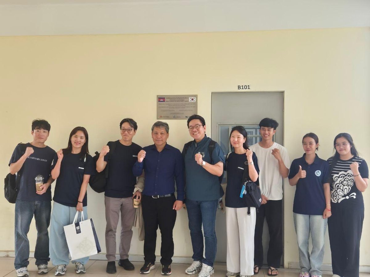 皇家金边大学与首尔大学探讨学生社会服务