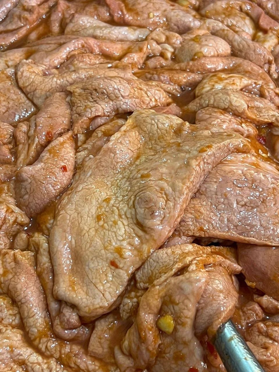 新鲜猪软骨每公斤6万瑞尔 软糯脆爽口感独特