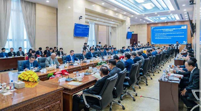 柬埔寨内阁办公厅召开法律委员会工作总结会议