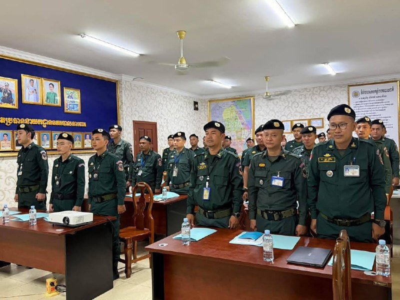 柬埔寨国家警察总署开展 执法人员武器使用技能培训