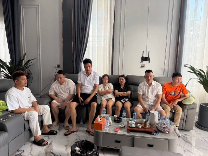 卜迭棉芷省执法组在波贝市一别墅内查获10名外籍人员,其中5名