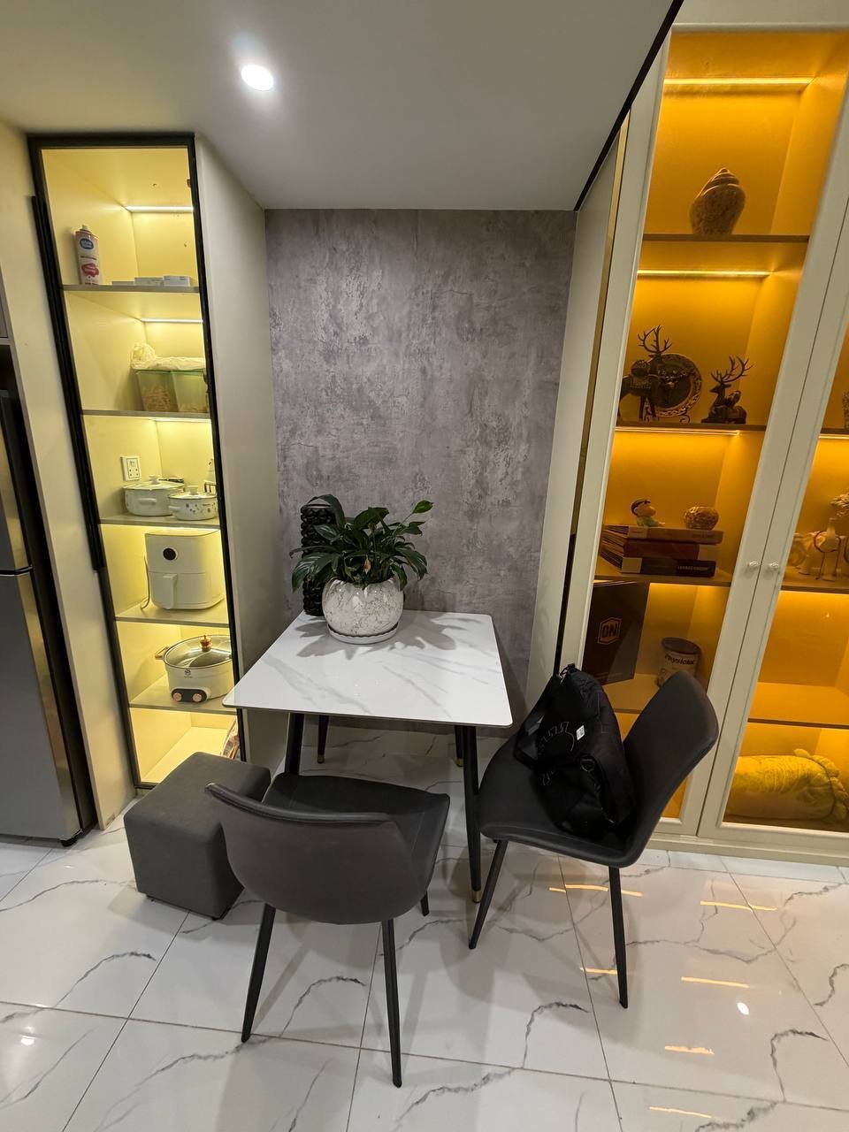 俄罗斯市场L Tower 271公寓招租 月租$650含物业
