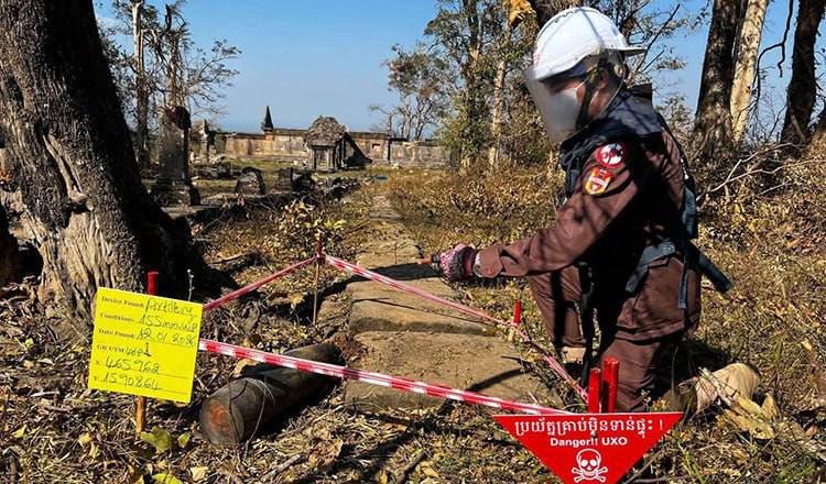 泰柬冲突波及超9万户家庭 3800平方公里受爆炸物影响