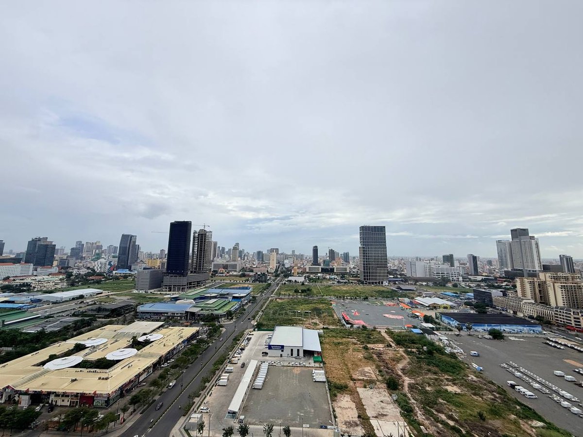 万景岗1时代广场公寓两房转让 52平米高层视野好