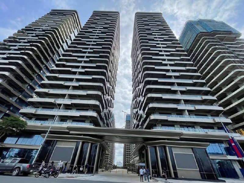 西港唐人街建筑工人聚集抗议 诉求劳动权益